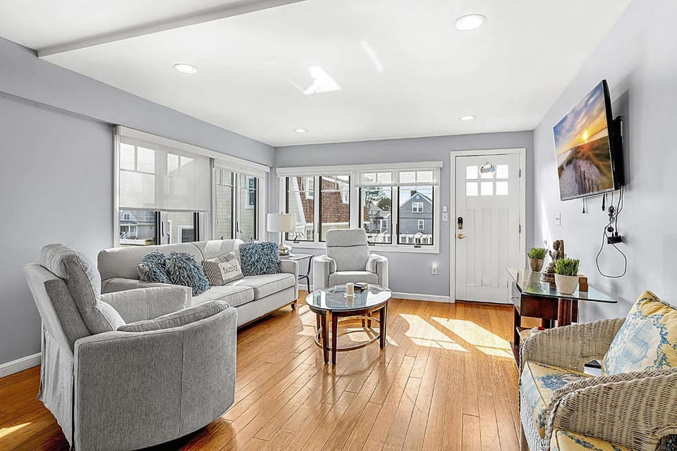 Serendipity Beach Retreat Nautical Retreat House in Seabrook