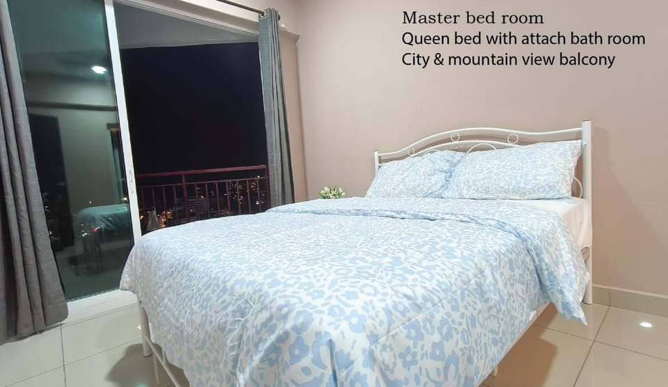 Bed, Balcony/Terrace, Bedroom, City view