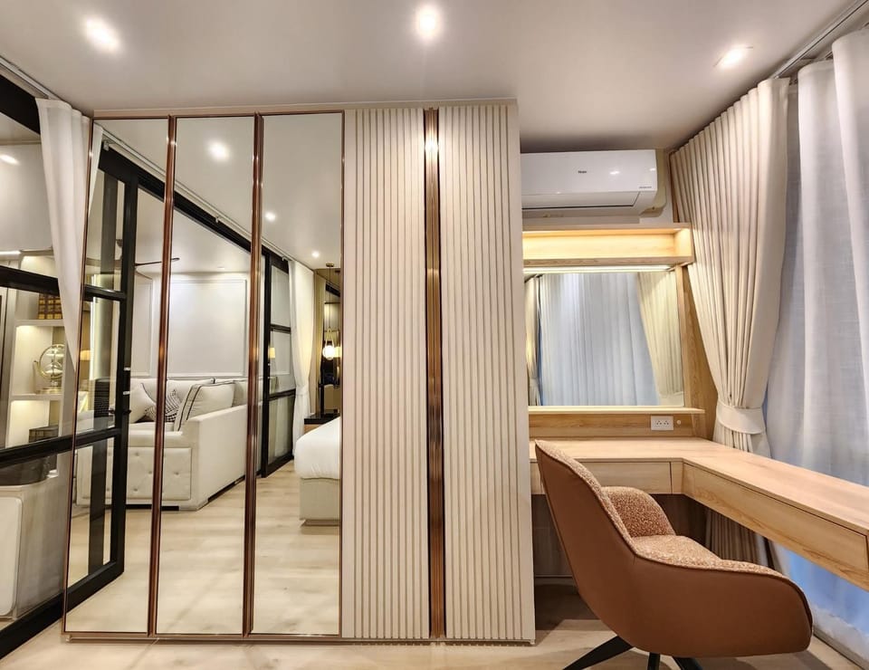 คอนโดสุขุมวิทสวีท เรียบหรู อบอุ่น ครบครัน Apartment in Bangkok