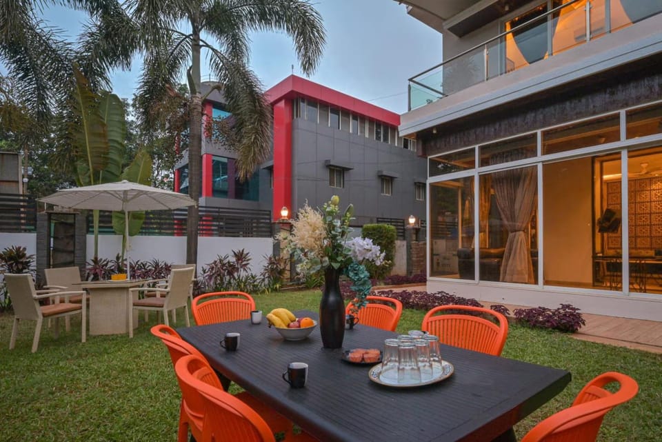 Golden Villa 4 Bhk With Private Swimming Pool Centrally Located Villa in Lonavla
