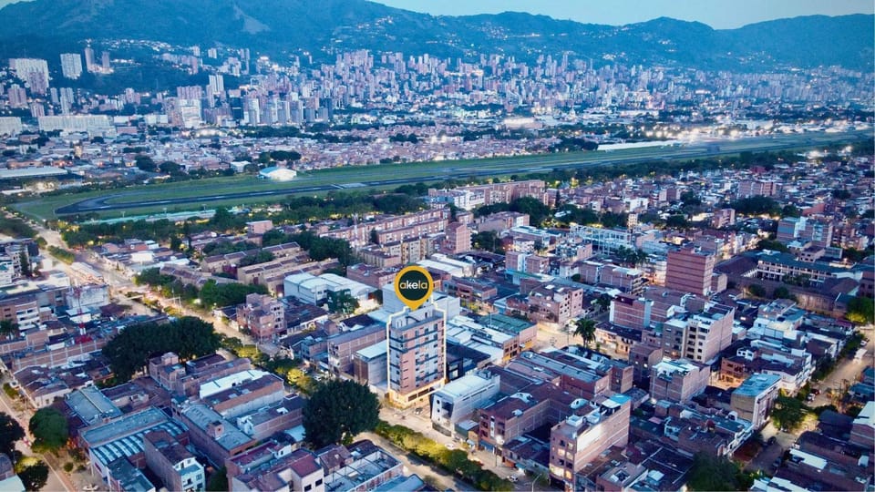 Property building, Nearby landmark, Bird's eye view, Location