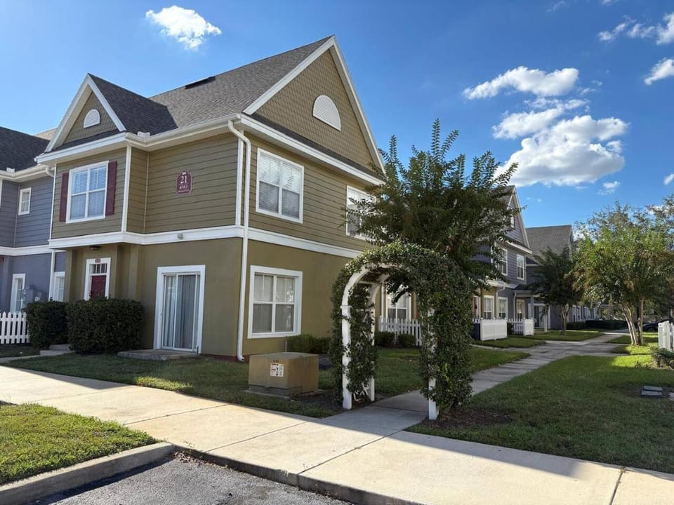 3 Bedroom 2 Bathroom Villas At Seven Dwarfs 20-104 House in Kissimmee