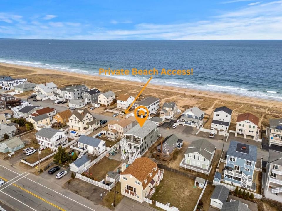 Serendipity Beach Retreat Penthouse and Yoga House in Seabrook