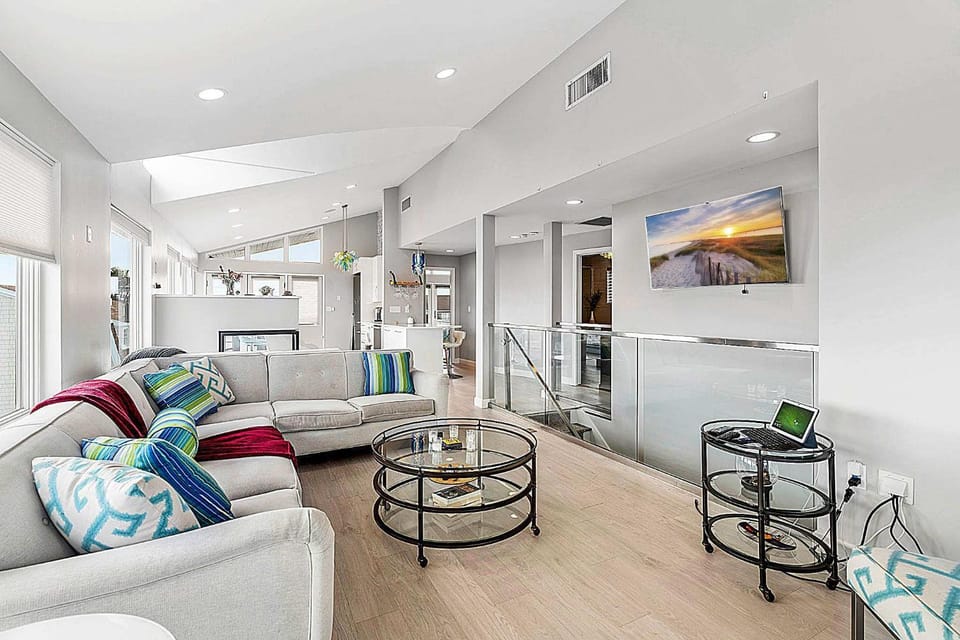 Serendipity Beach Retreat Penthouse and Yoga House in Seabrook