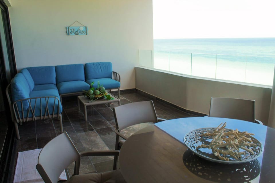 Eubea Luxury beachfront penthouse Apartment in State of Yucatan