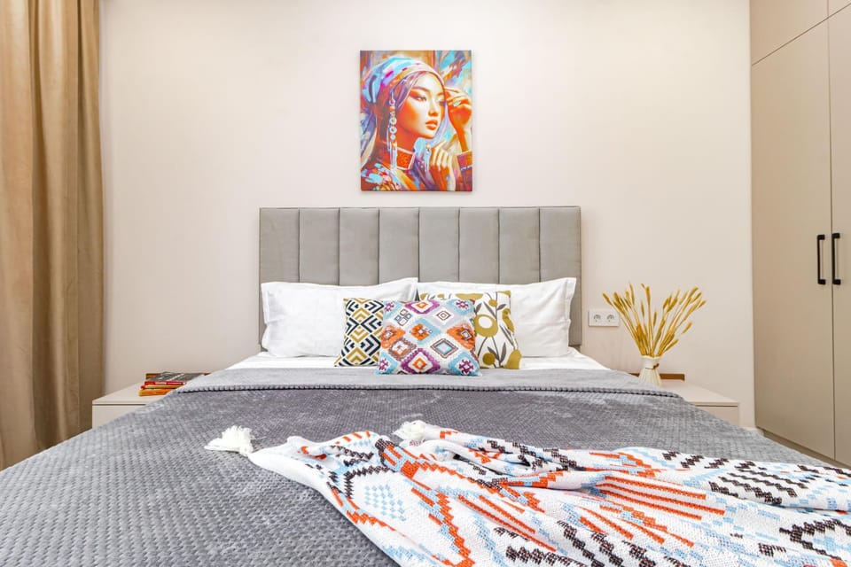 Bed, Photo of the whole room, Bedroom, wardrobe