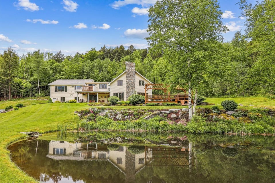 Stowe Hollow House in Stowe