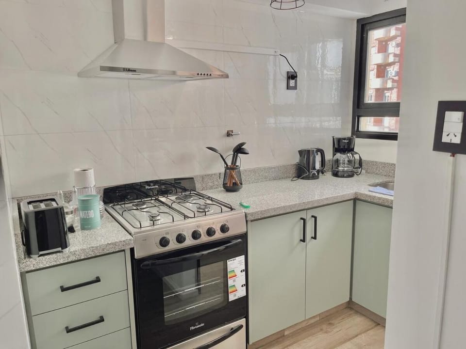 Coffee/tea facilities, Kitchen or kitchenette, toaster
