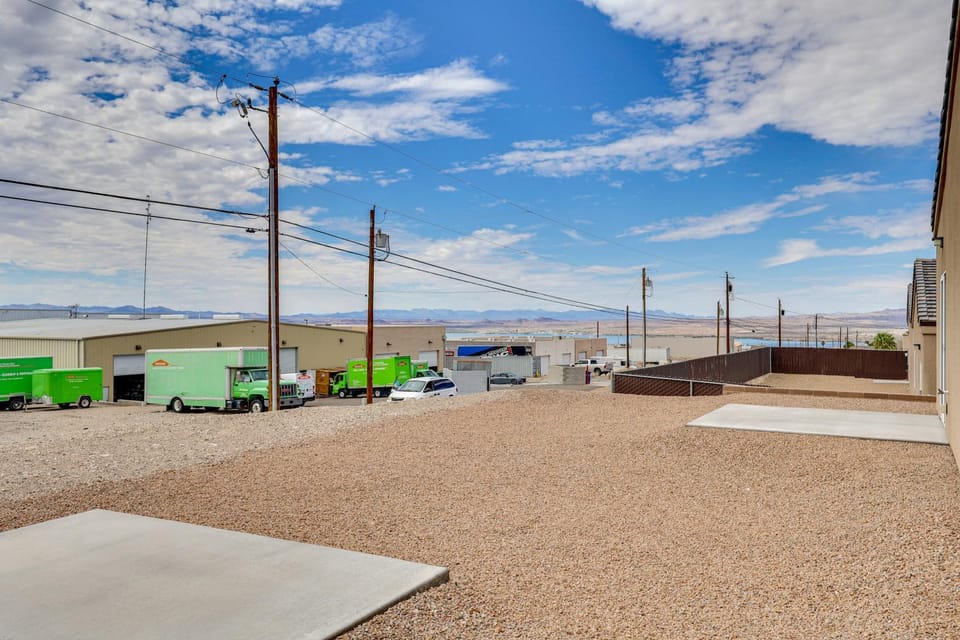 3 Mi to Lake Havasu: Condo w/ Mountain & Lake View House in Lake Havasu City