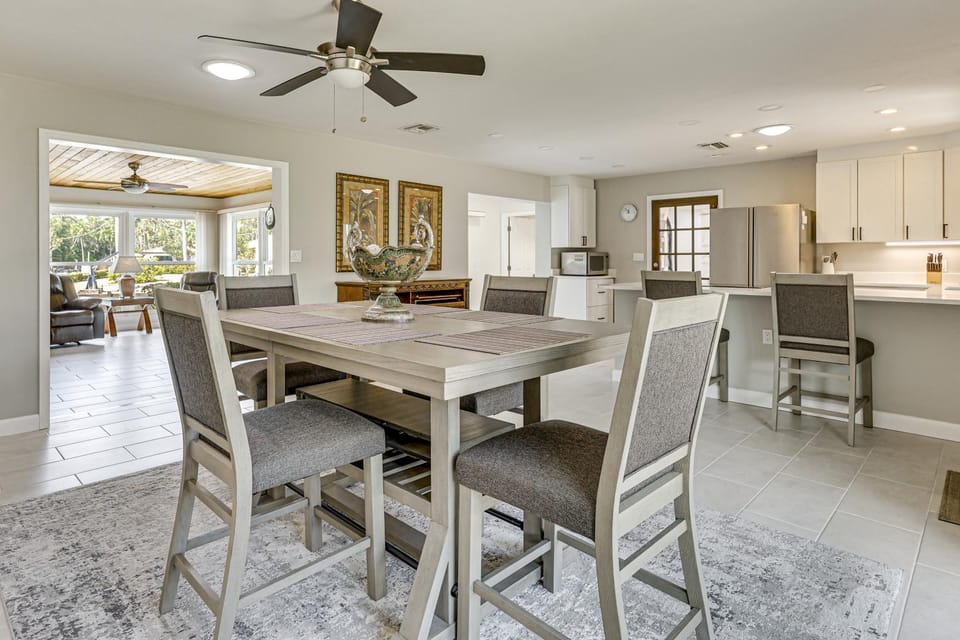 Waterfront Retreat w/ Boat Dock & Yard in Ft Myers House in Iona