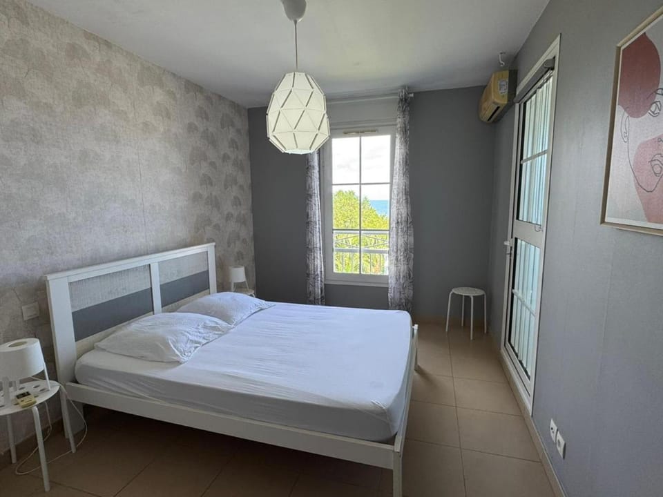 Patio, Bedroom, air conditioner