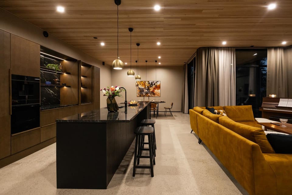 Living room, Dining area, kitchen