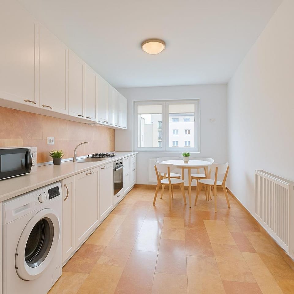 Kitchen or kitchenette, Dining area, dishwasher, stove