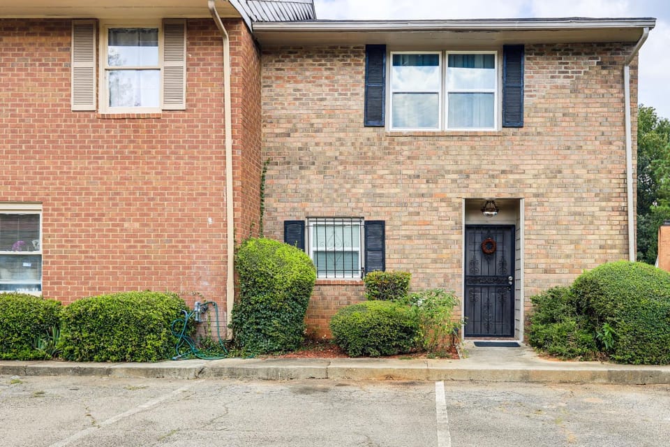 Easy ATL Access: Suburban Home Base w/ Patio House in Georgia