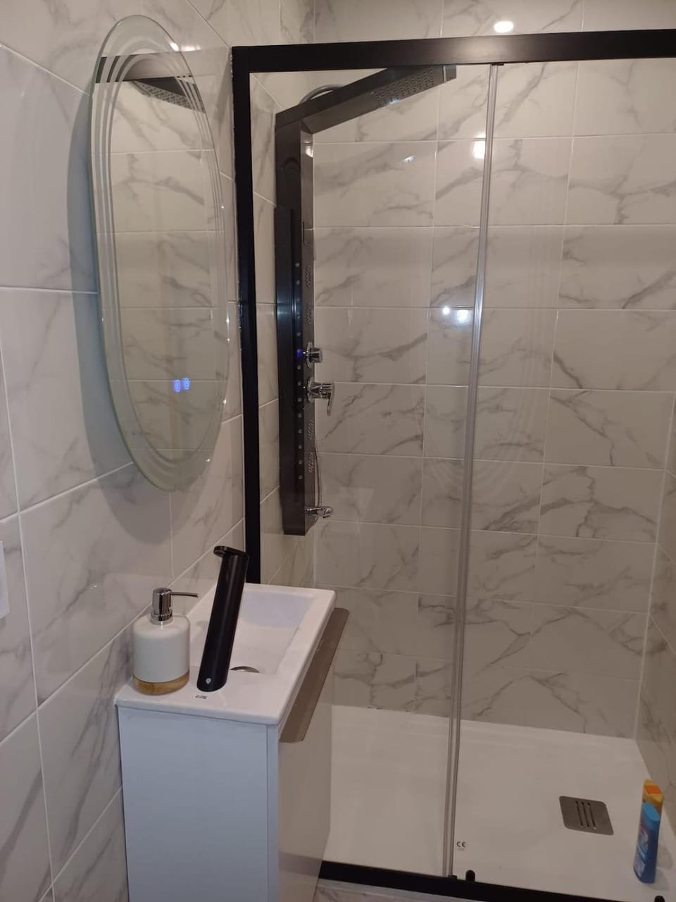 Sobre, soft, accueillant, centre-ville Apartment in Le Mans