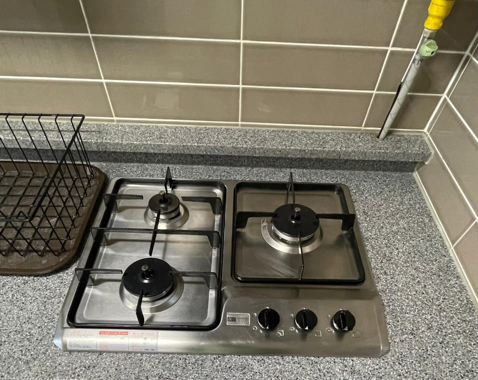 Condo in Clark! Spacious Studio in L Building Apartment in Angeles
