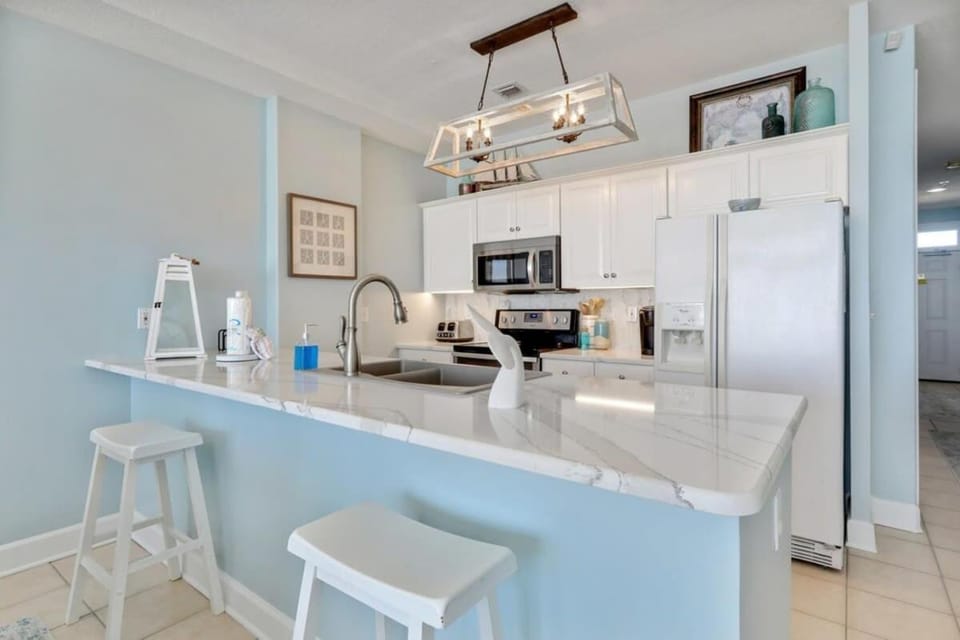 Regency Isle 1104 Penthouse with 3 bedrooms House in Orange Beach