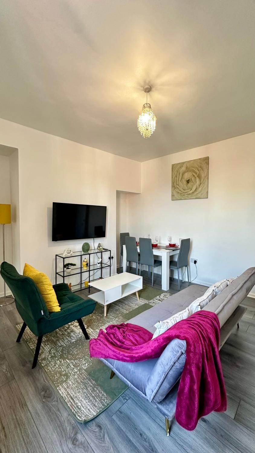Communal lounge/ TV room