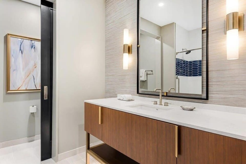 Downtown Atl 1BR Full Kitchen and City View Apartment in Atlanta