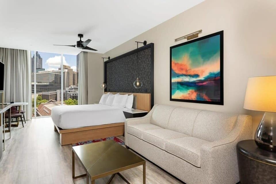 Downtown Atl 1BR Full Kitchen and City View Apartment in Atlanta