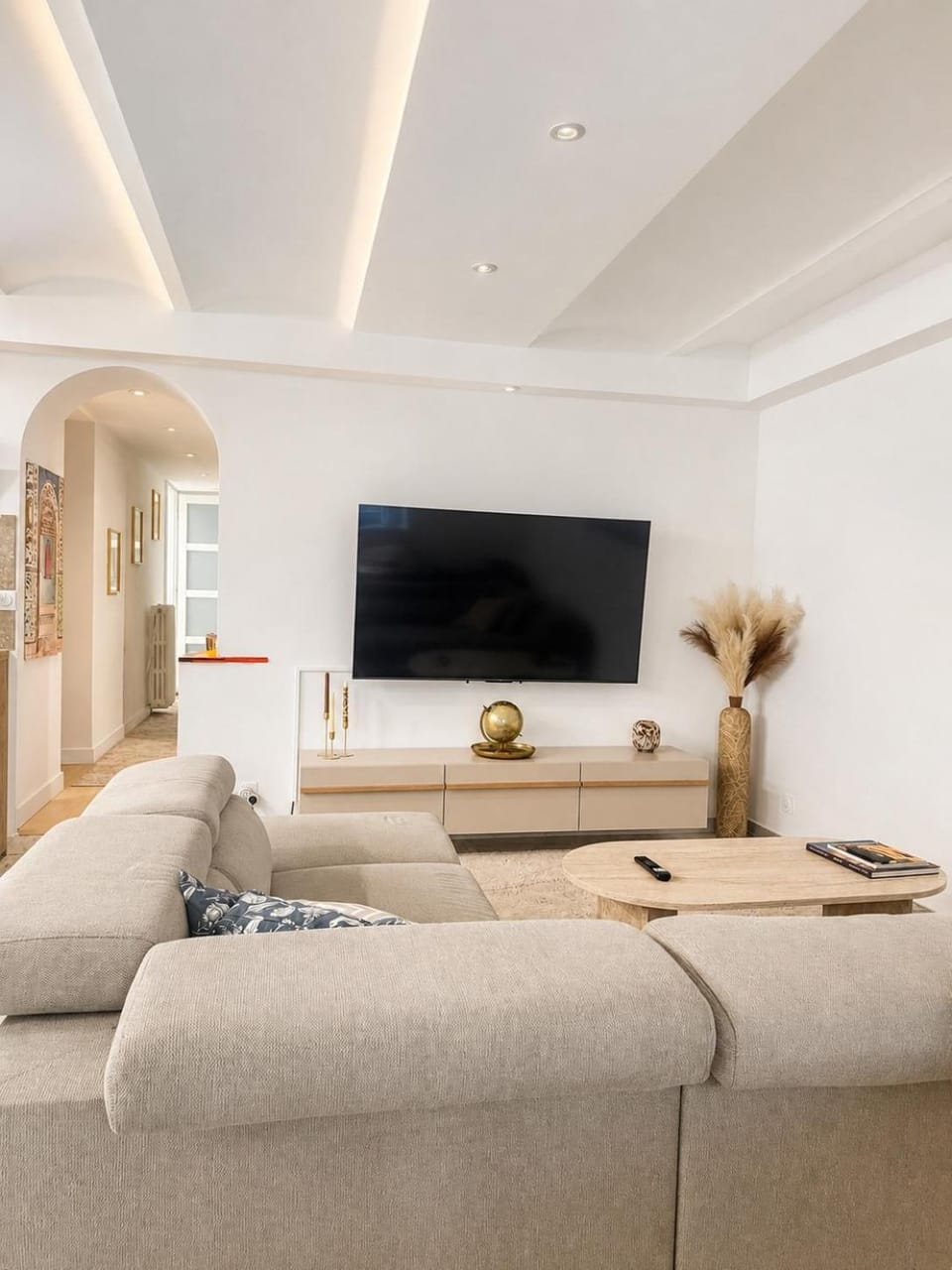 Quiet Private Apartment - 2min Train Station - 5min Palais Croisette - Private entrance Apartment in Cannes