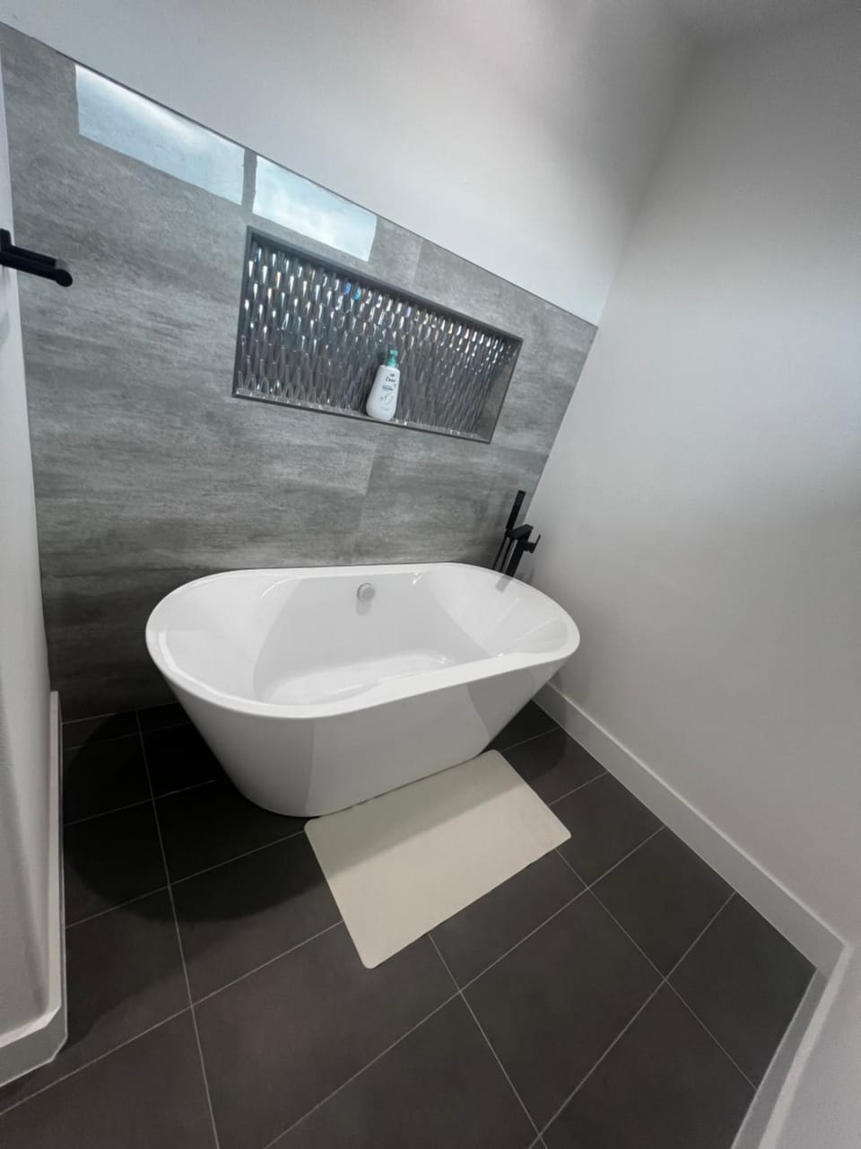 Bathroom, Bath