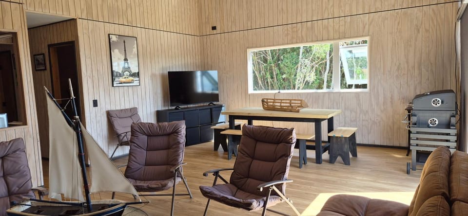 TV and multimedia, Dining area