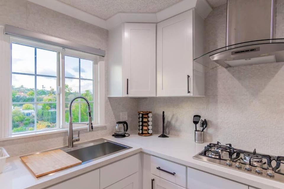 Cozy Comfort LA House with Stunning Scenic Views House in Monterey Park