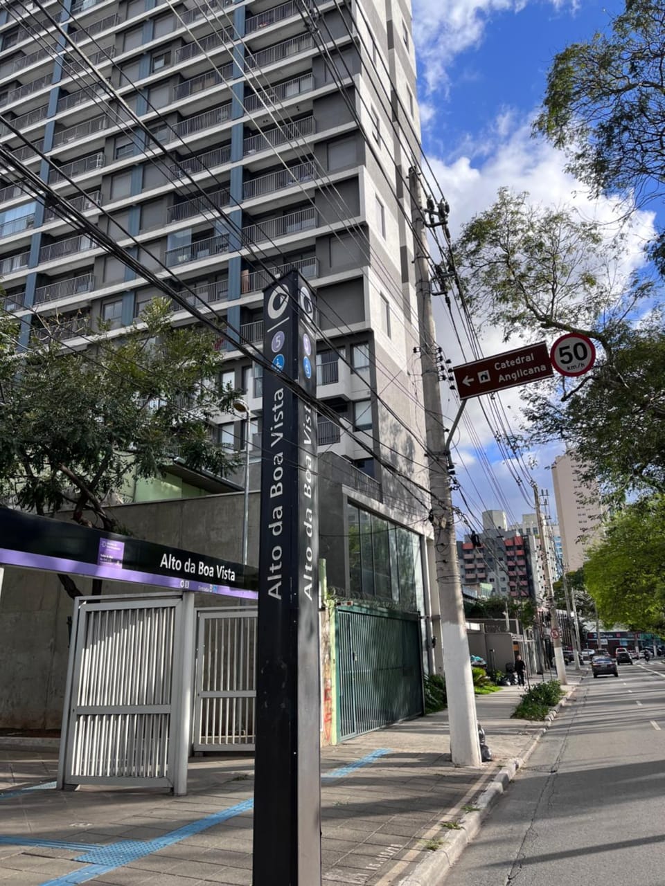 Property building, Location