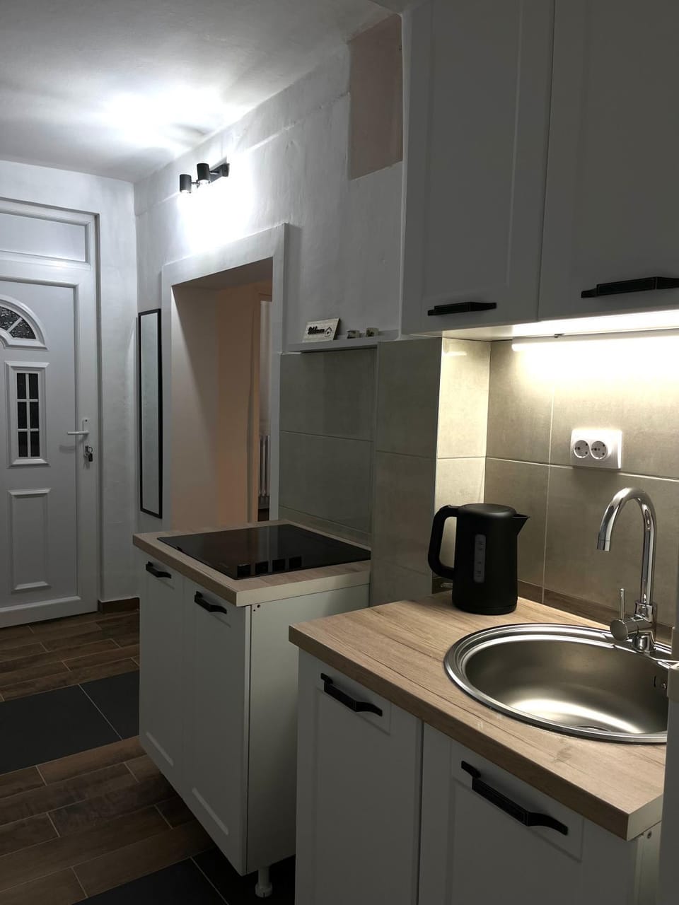 Kitchen or kitchenette, stove