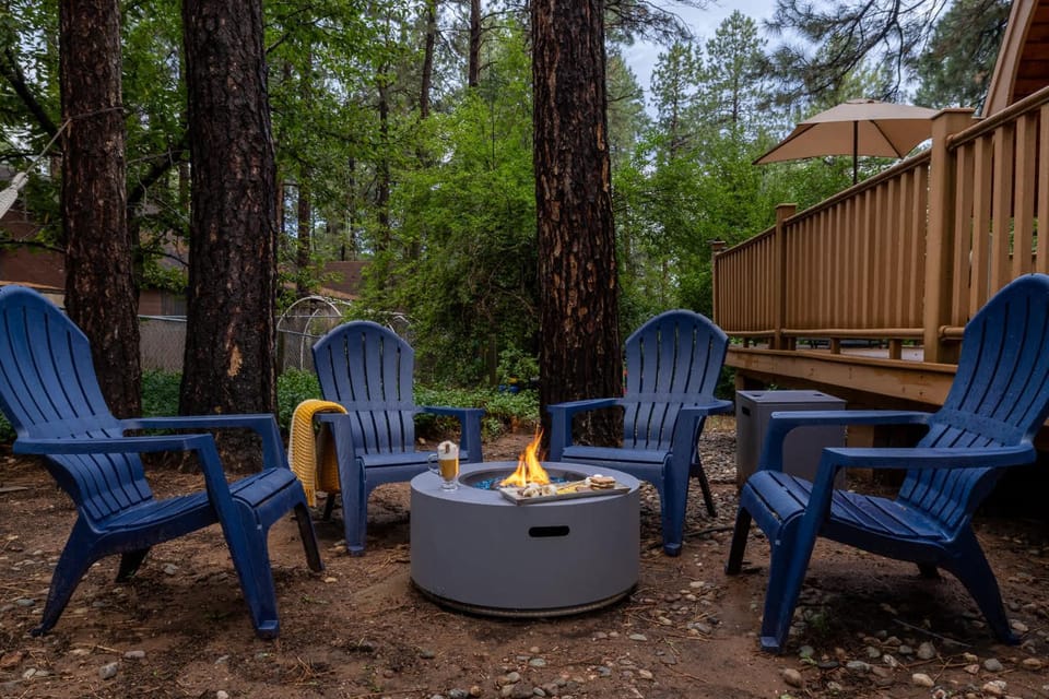 Hotevilla A-Frame Cabin with Wi-Fi & Pine Tree Views Cabin in Kachina Village