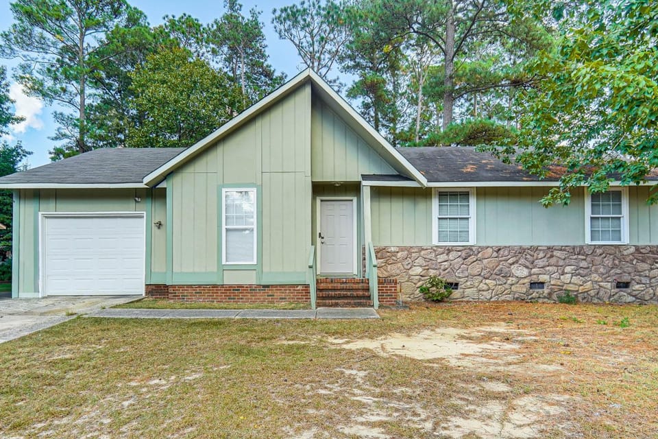 5 Mi to Fort Bragg: Family Gem Near Parks & Trails House in Fayetteville