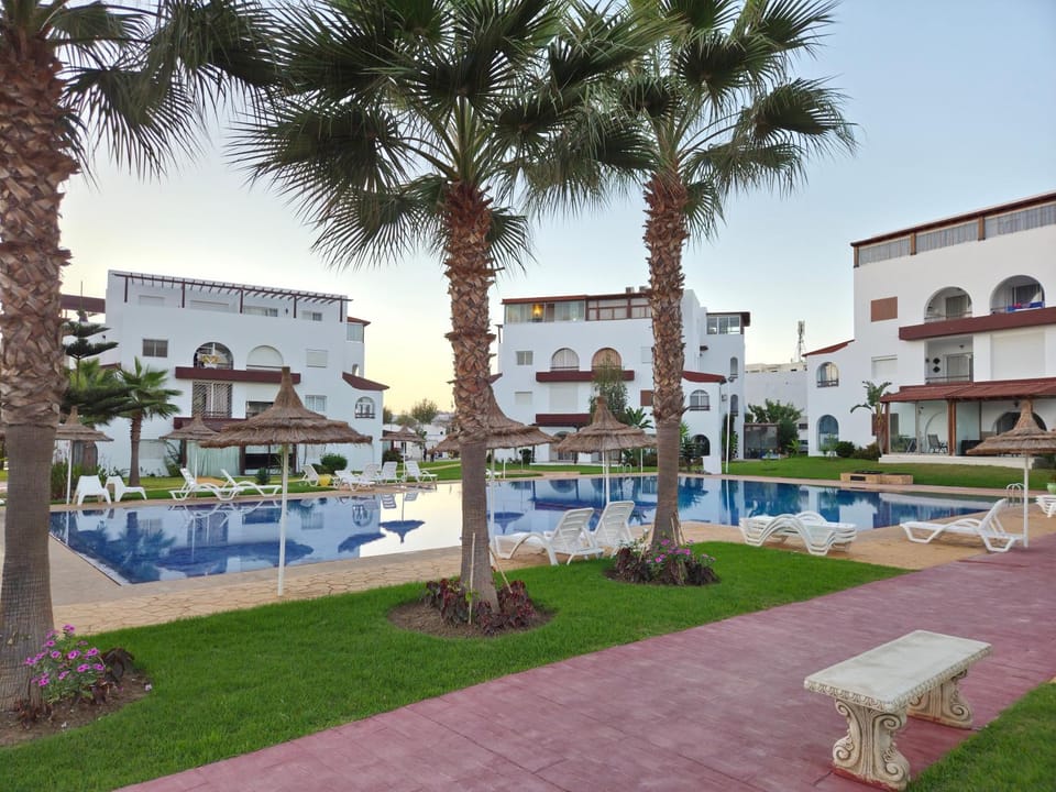 Property building, Swimming pool