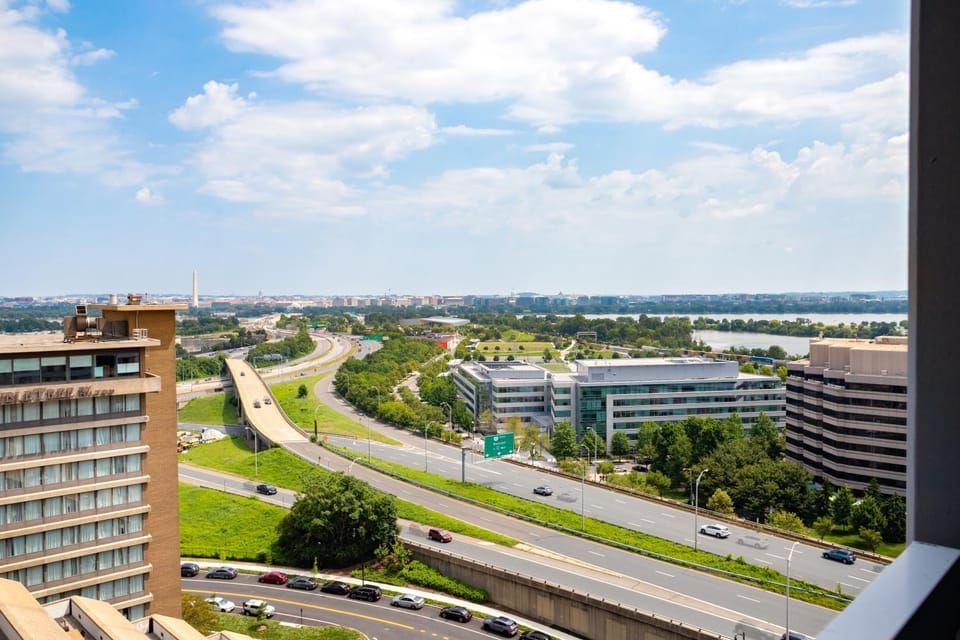 Balcony/Terrace, City view