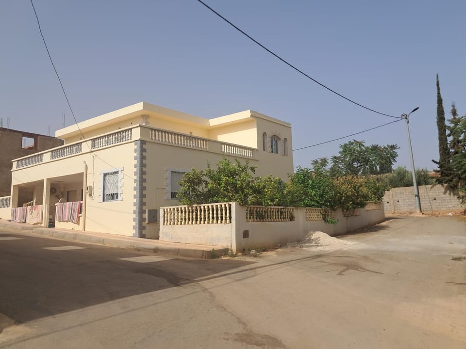 sidi boudjenane Commune de souani willaya Tlemcen 30mn de ghazaouet House in Algeria