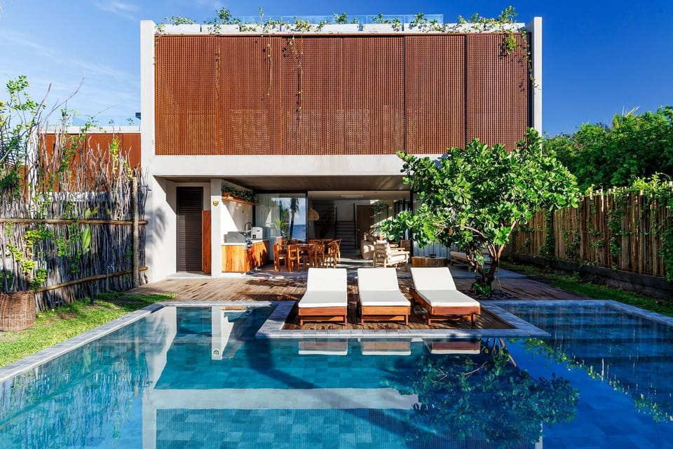 Swimming pool, Swimming pool