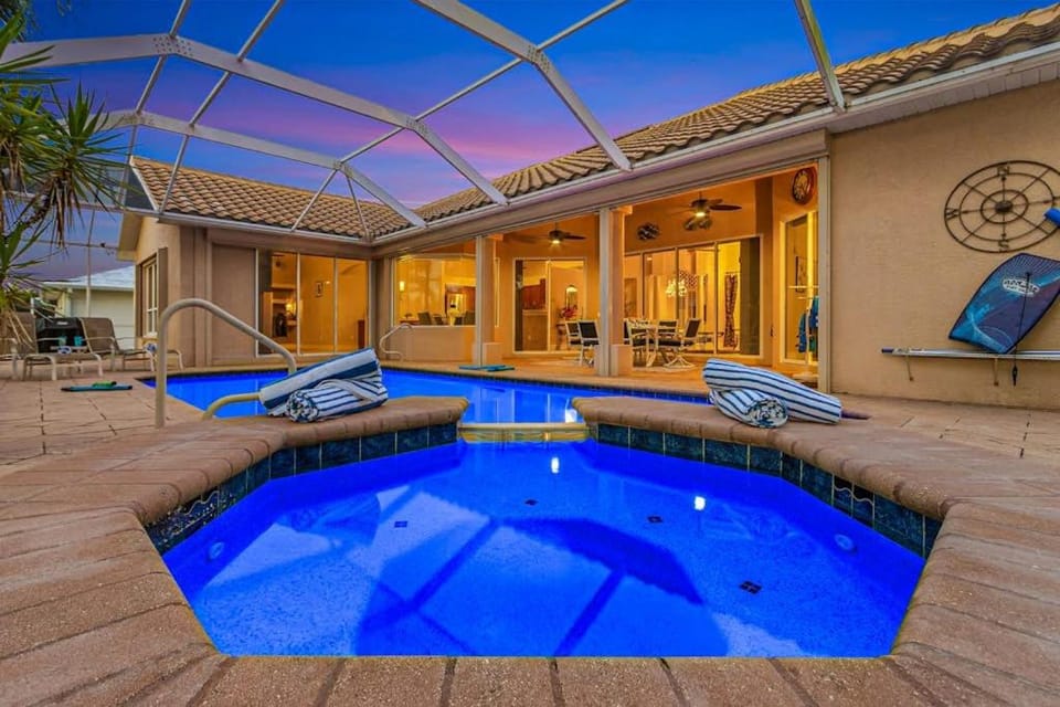 Bird of Paradise Villa House in Cape Coral