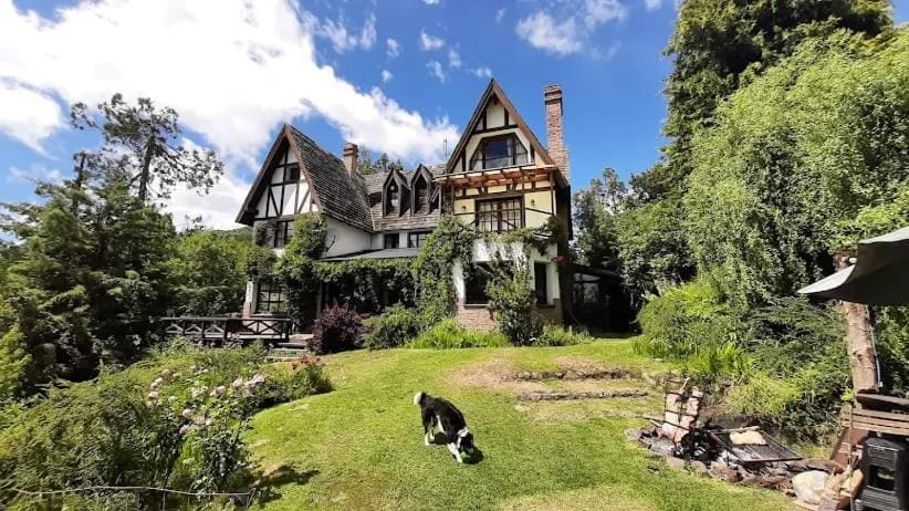 Cuatro Cerros Hostel Bed and Breakfast in San Carlos Bariloche
