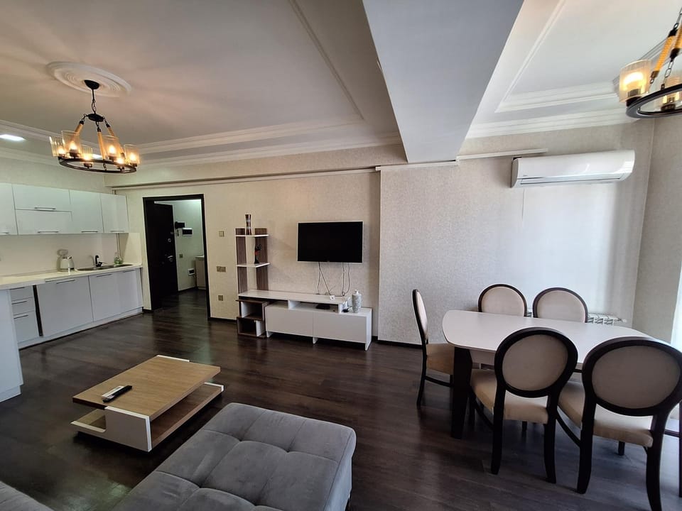 Azura Park Apartment in Baku