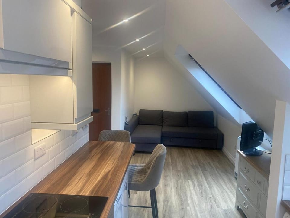 Modern 1 bedroom flat in useful location Apartment in Yeovil