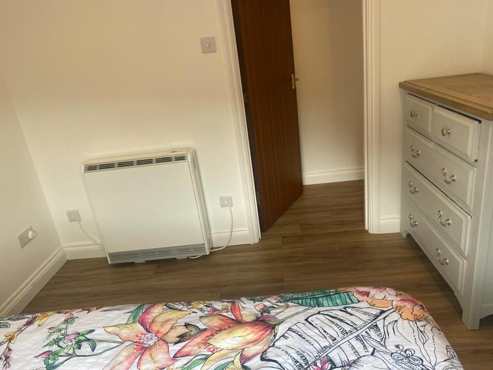 Modern 1 bedroom flat in useful location Apartment in Yeovil