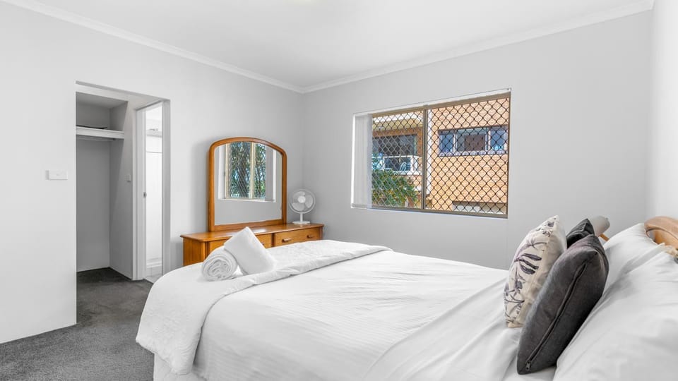 Bedroom, wardrobe