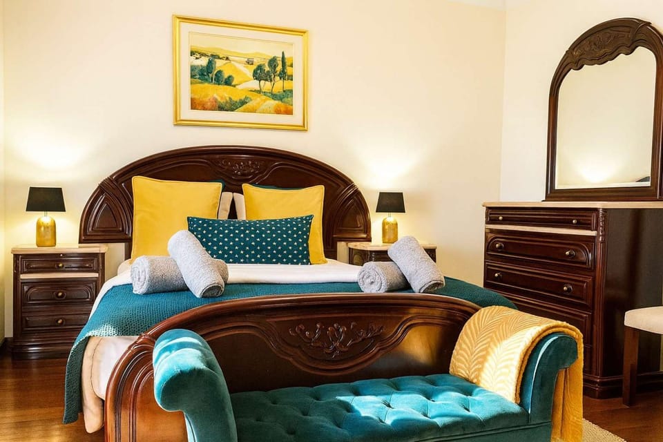 Bed, Bedroom