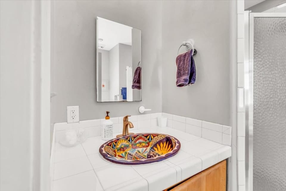 Near Mercado & Downtown - Pet Friendly - Private House in Tucson