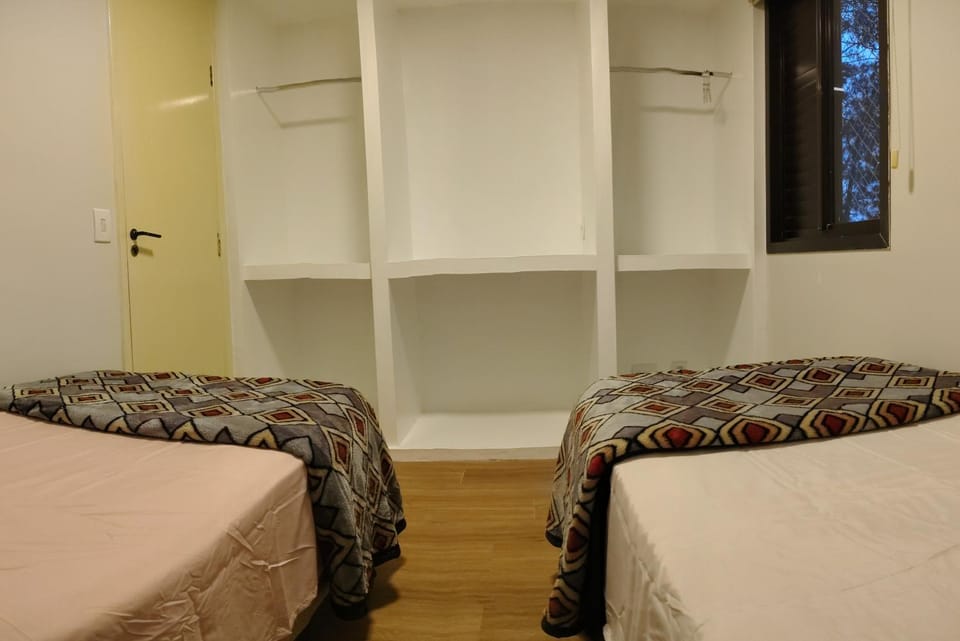 Apartamento 3 dormitórios Granja Viana PRÓXIMO ANIMÁLIA PARK Apartment in Cotia