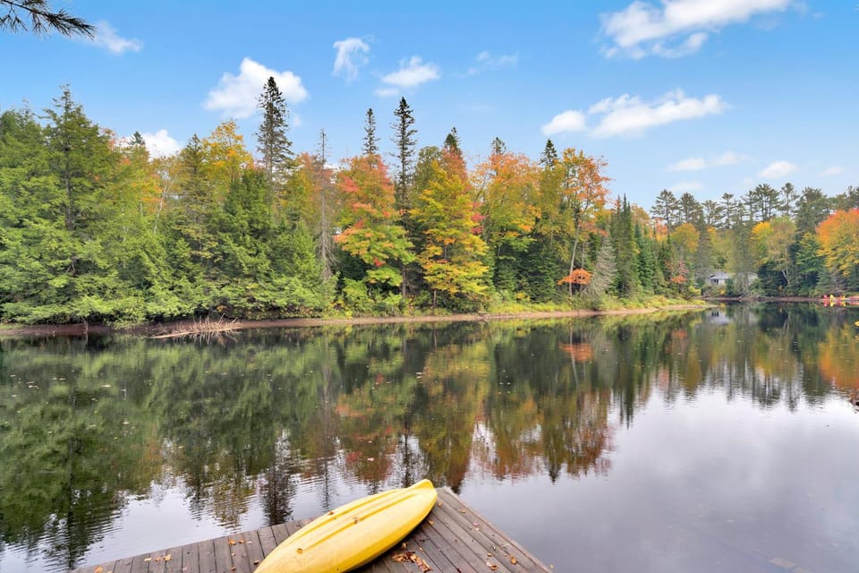 Spring, Day, Natural landscape, Activities, Canoeing, Lake view, River view