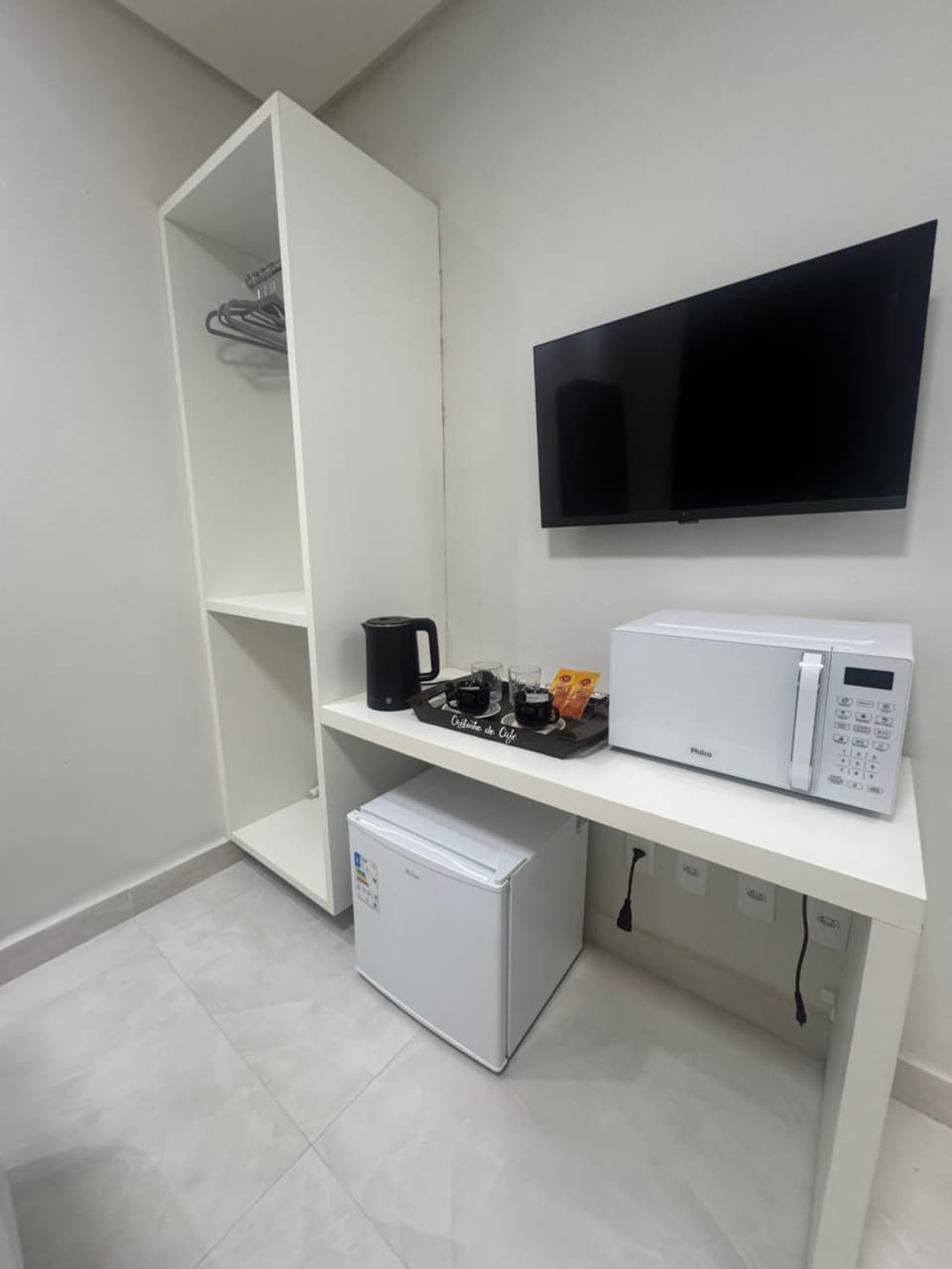 Loft 305A com Ar Condicionado no Bairro Muquiçaba, bem localizado para negócios e fácil acesso para todas as praias e montanhas da cidade - sem vaga de garagem Apartment in Guarapari