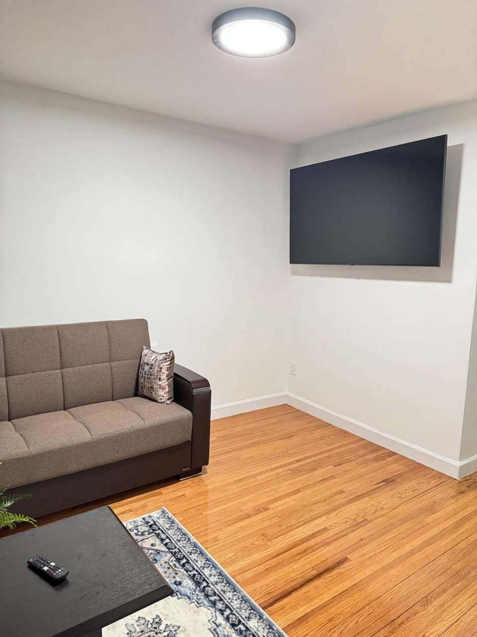 Communal lounge/ TV room, TV and multimedia, Living room, Seating area