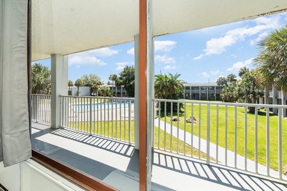 2050 E IRLO BRONSON 1BED House in Kissimmee