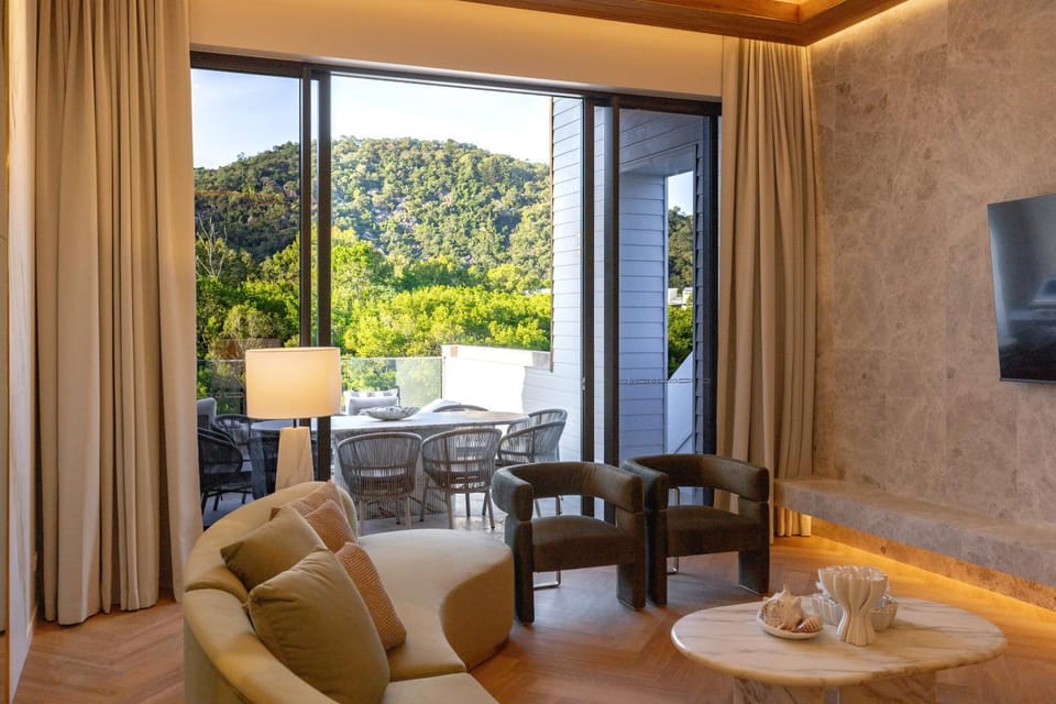 BRAND NEW! Dacha Prestige - Unrivaled Opulence Villa in Queensland